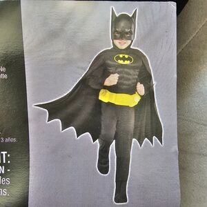 Kids DC Batman Costume, Molded Muscles, Cape size S (4-6) EUC